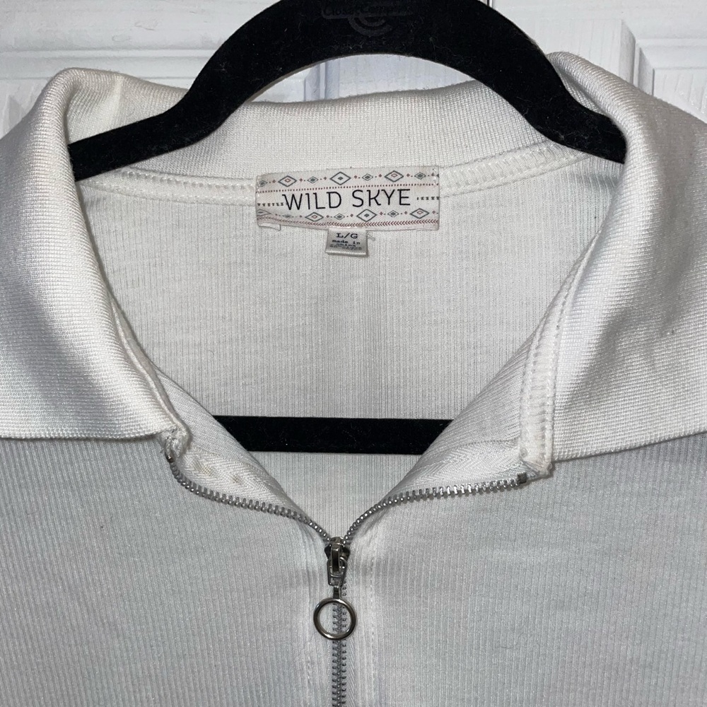 🖤 Cropped half zip Collared Tee 🖤 - Picture 2 of 4
